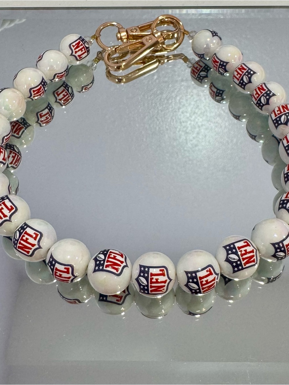 New NFL Logo White Beaded Bag Chain 18 inches with Gold Hardware - Picture 1 of 5